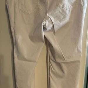 Size 18 ladies white pants 89th & Madison